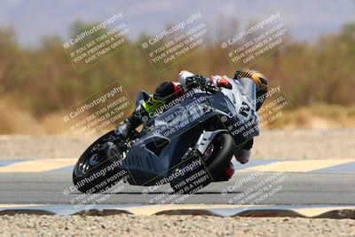 media/May-15-2022-SoCal Trackdays (Sun) [[33a09aef31]]/Turn 7 (1145am)/